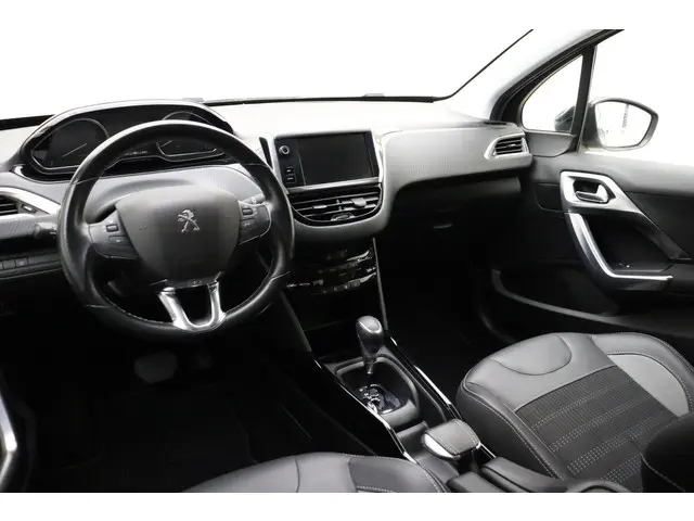 Peugeot 2008 1.2 PureTech Allure 2019 Benzine 10