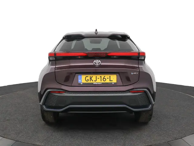 Toyota C-HR 1.8 Hybrid 140 Dynamic 2024 Hybride Benzine 53