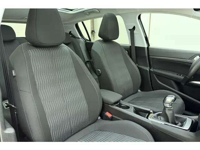 Peugeot 308 1.2 PureTech Blue Lion 2017 Benzine 13