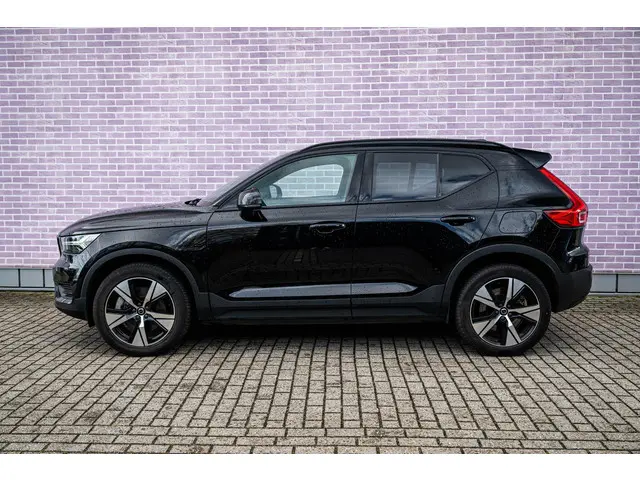 Volvo XC40 Recharge Core 2021 Elektrisch 4