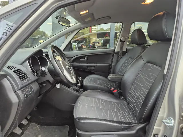 Kia Venga 1.4 CVVT First Edition 2015 Benzine 5