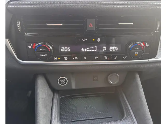 Nissan QASHQAI 1.3 Tekna 2025 Benzine 26