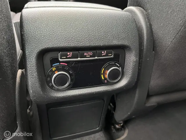 Volkswagen Sharan 1.4 TSI Highline 6p. 2012 Benzine 19