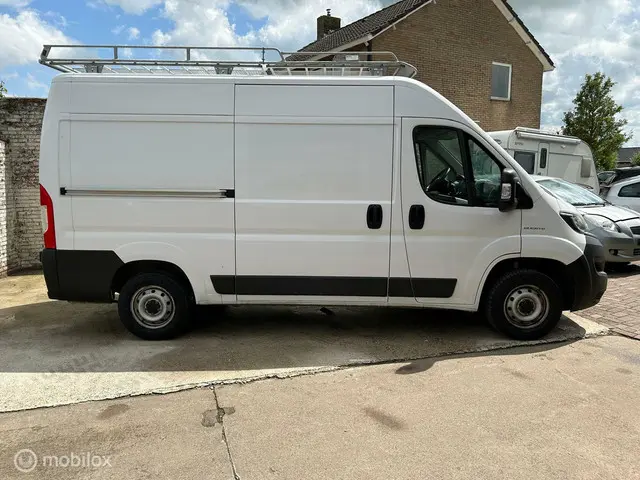 Fiat Ducato bestel 35 2.3 MultiJet L2H2 DC 2021 Diesel 8