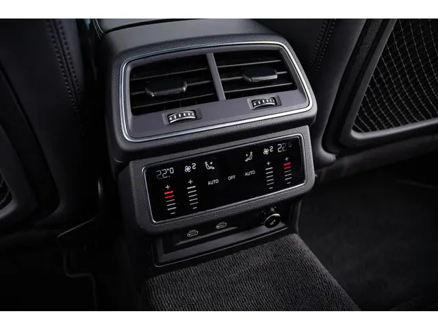 Audi A6 Avant 55 TFSI 2022 Benzine 38