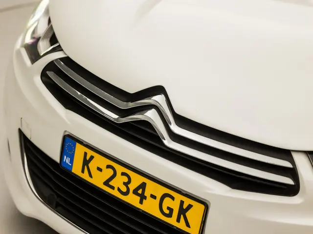 Citroën C4 1.2 PureTech Sport 2016 Benzine 29