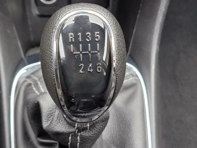 Opel Mokka 1.4 Turbo Edition Met trekhaak 2015 Benzine 16