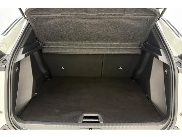 Peugeot 2008 1.2 PureTech 130pk GT-Line 2020 Benzine 16