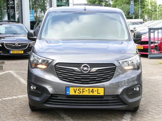 Opel Combo 1.5D L1H1 2022 Diesel 8