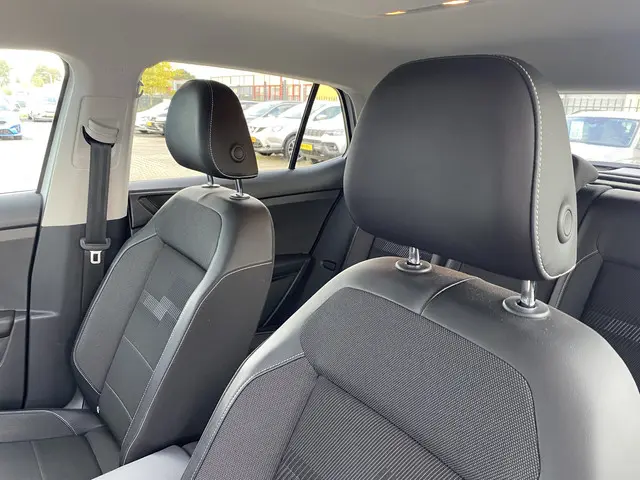 Volkswagen T-Cross 1.0 TSI Life 2019 Benzine 14