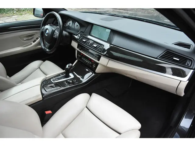 BMW 5 Serie 550i MOTOR PROBLEEM electronic 2013 Benzine 24
