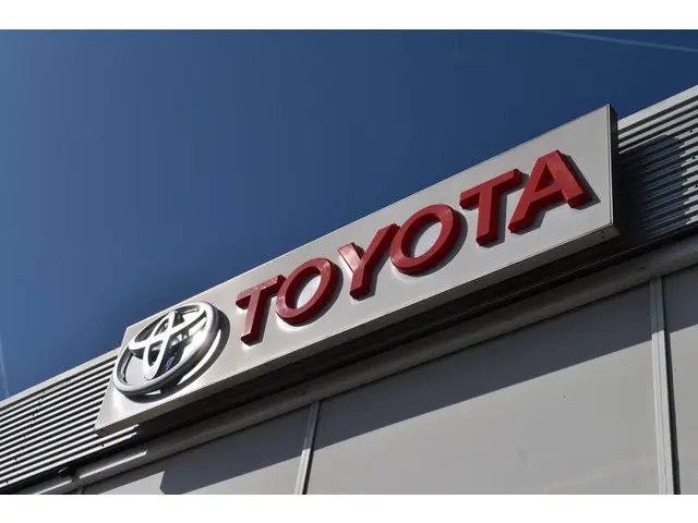 Toyota RAV4 AWD Bi-tone 2025 Hybride Benzine 31