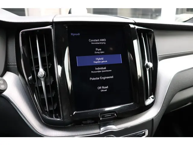 Volvo XC60 2.0 T8 AWD Inscription 2020 Hybride Benzine 25