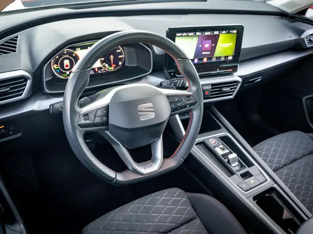 SEAT Leon 1.4 TSI eHybrid PHEV FR 2022 Hybride Benzine 40