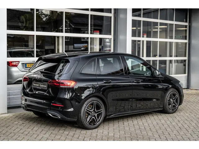 Mercedes-Benz B-Klasse 250 AMG Line 2022 Benzine 7