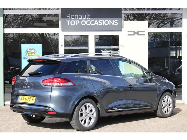 Renault Clio Estate 0.9 TCe Limited 2018 Benzine 2