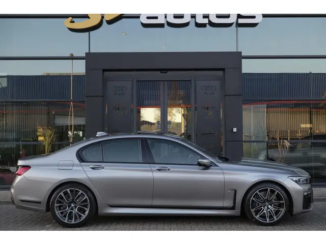 BMW 7 Serie 730d M-sport 265pk 2019 Diesel 6