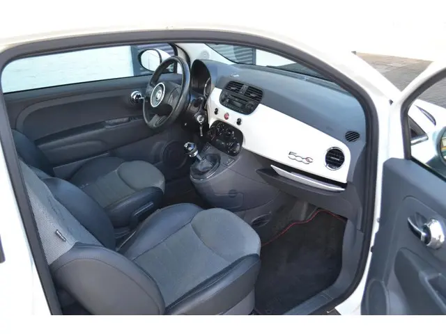 Fiat 500C 1.2 Lounge 4 cyl. Cabrio Super Mooi 2014 Benzine 7