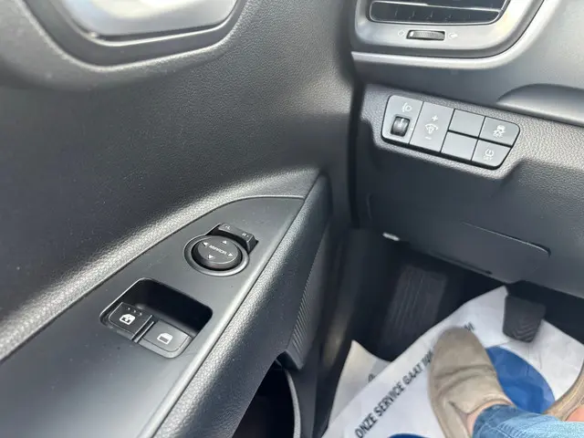 Kia Stonic 1.0 T-GDi DynamicLine 2019 Benzine 13