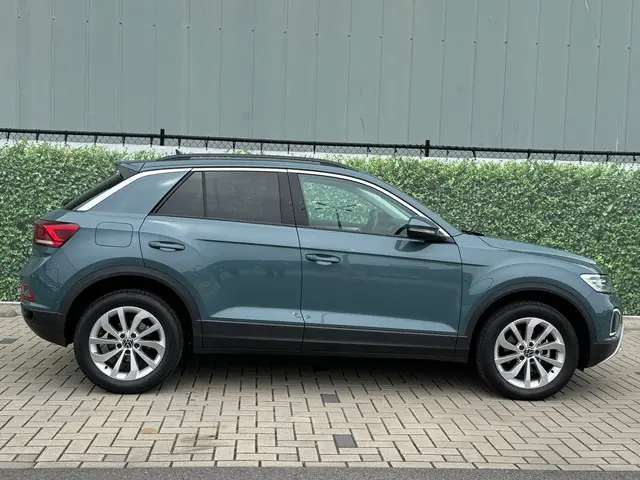 Volkswagen T-Roc 1.5 TSI Life Edition 2024 Benzine 3