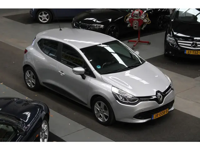 Renault Clio 1.2 TCe Zen Automaat 2016 Benzine 23