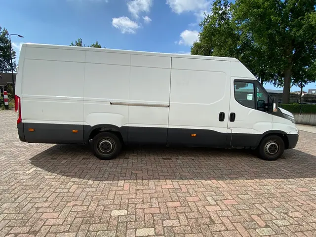 Iveco Daily 35S13V 2.3 410 L4H2 2016 Diesel 8
