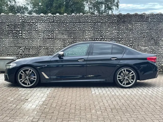 BMW 5 Serie M550d xDrive High Executive 2018 Diesel 2