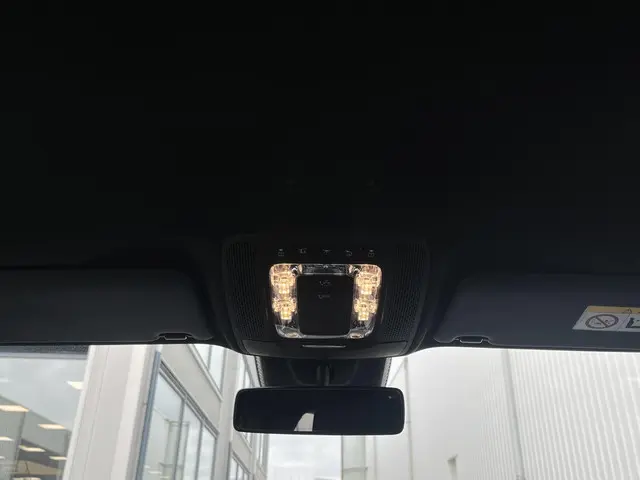Mercedes-Benz B-Klasse 180 Launch Edition 2020 Benzine 59