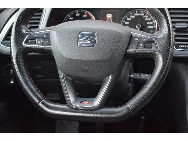 SEAT Leon Sportstourer ST 1.4 TSI 150pk FR 2016 Benzine 16
