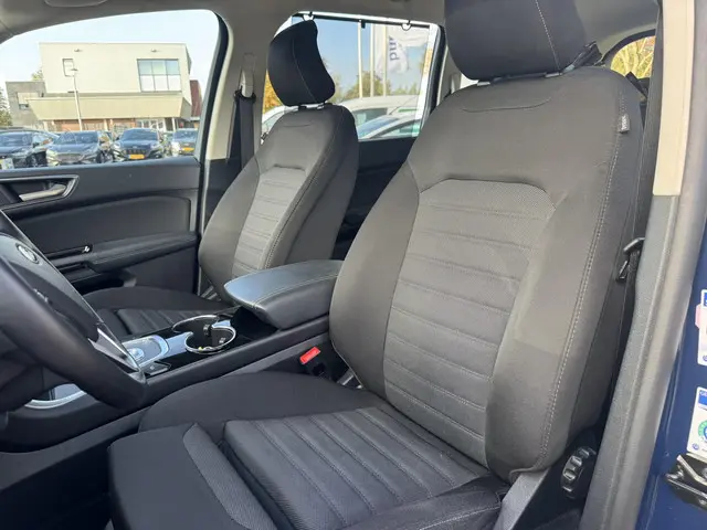 Ford Galaxy 2.5 Titanium FHEV 2023 Hybride Benzine 8