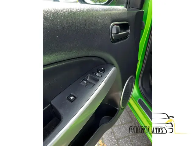 Mazda 2 1.3 Cool 2013 Benzine 7