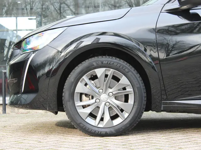 Peugeot e-208 EV Allure Pack 50 kWh 2022 Elektrisch 9