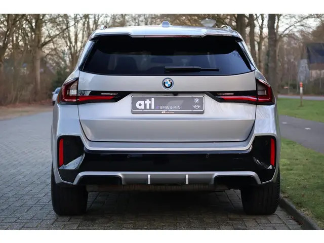 BMW X1 xDrive30e 2023 Hybride Benzine 5