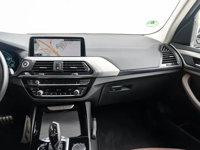 BMW X3 xDrive30e 2021 Hybride Benzine 9