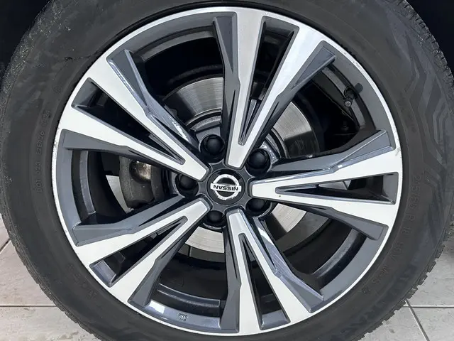 Nissan QASHQAI 1.3 DIG-T Design Edition 2021 Benzine 24