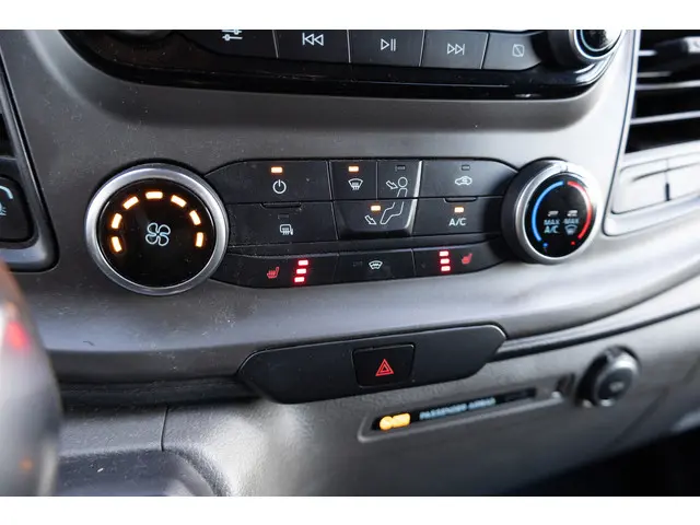 Ford Transit Custom 320 2.0 TDCI L2H1 Trend 2020 Diesel 27