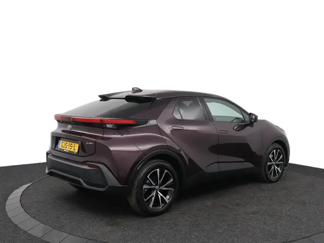 Toyota C-HR 1.8 Hybrid 140 Dynamic 2024 Hybride Benzine 2