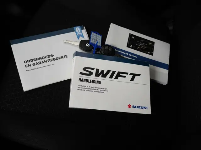 Suzuki Swift 1.2 Select Smart Hybrid 2022 Benzine 26