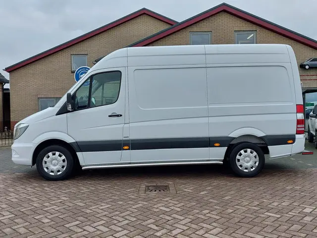 Mercedes-Benz Sprinter 313 CDI L2H2 2015 Diesel 8