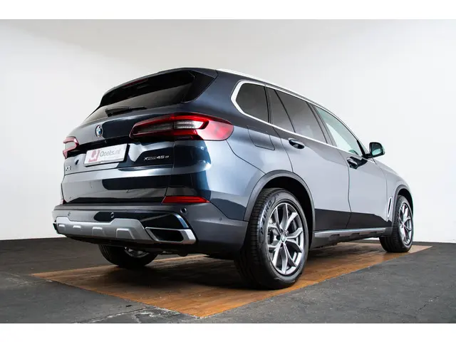 BMW X5 xDrive45e High Executive 2021 Hybride Benzine 64