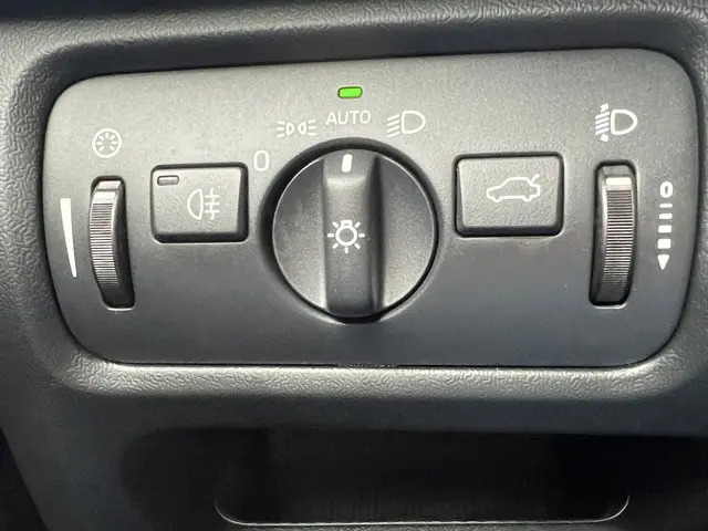 Volvo V40 2.0 D2 Kinetic 2017 Diesel 26