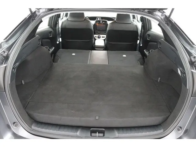 Toyota Prius 1.8 Plug-in Executive 2019 Hybride Benzine 25