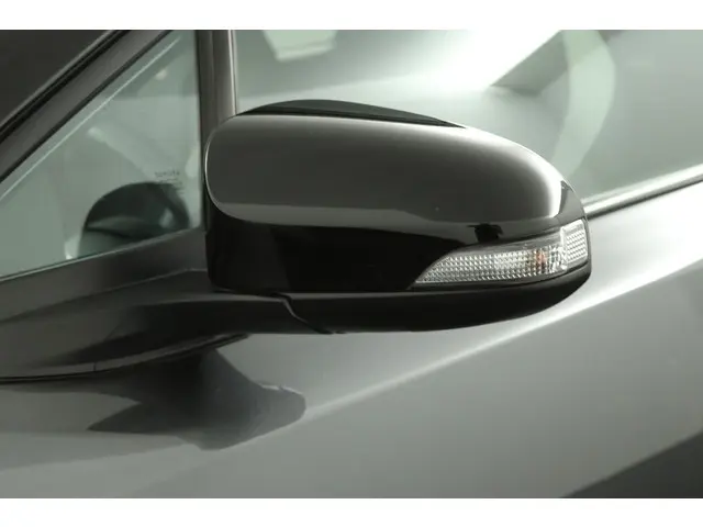 Toyota C-HR 2.0 Hybrid GR-Sport 2022 Hybride Benzine 35