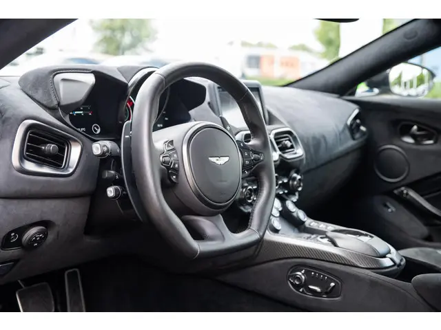 Aston Martin V8 Vantage 4.0 2018 Benzine 31