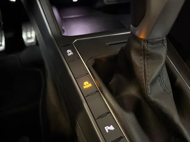 Volkswagen Polo 1.0 TSI R-Line 2024 Benzine 11