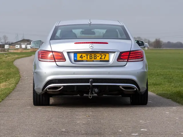 Mercedes-Benz E-Klasse Coupé 200 Ambition 2014 Benzine 4
