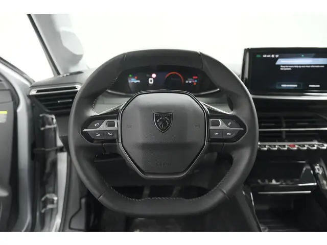 Peugeot 208 PureTech 100 Allure 2024 Benzine 33