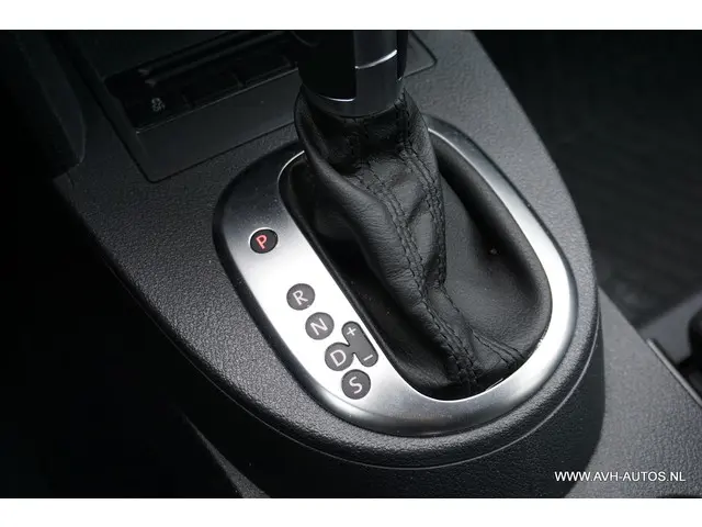 Volkswagen Touran 1.4 TSI Highline Automaat 2014 Benzine 17