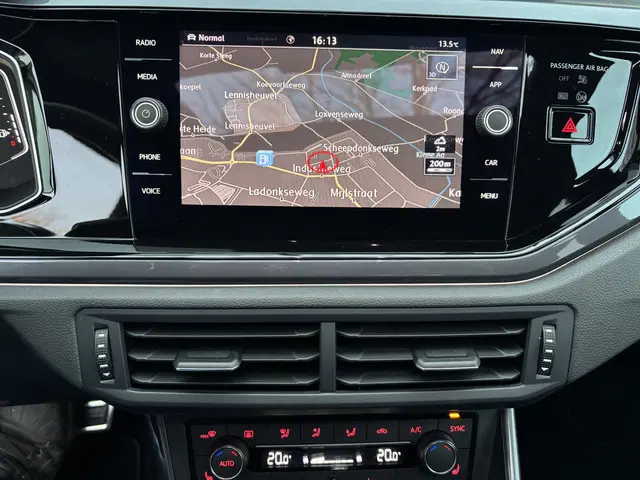 Volkswagen Polo 1.0 TSI Highline 3xRLine 2020 Benzine 21