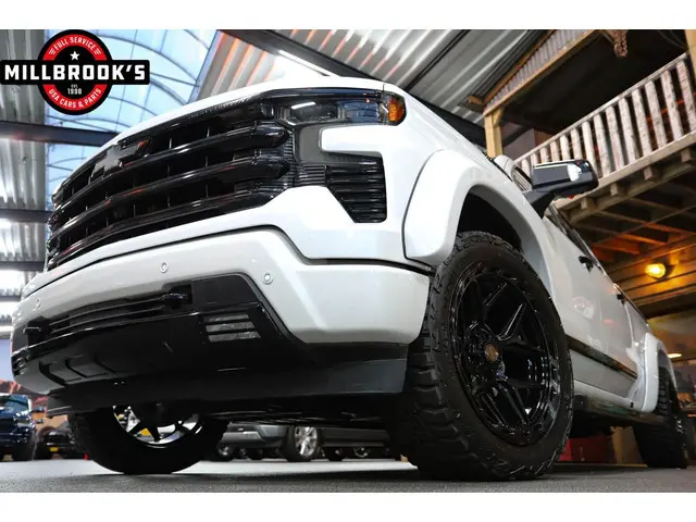 Chevrolet Silverado High Country 2024 LPG/Gas 17